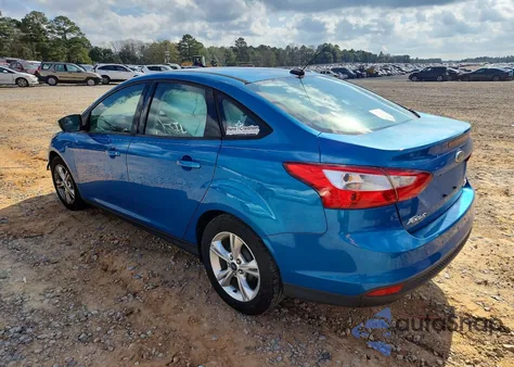 2014 Ford Focus Se z USA, uszkodzony, nr VIN 1FADP3F22EL135659